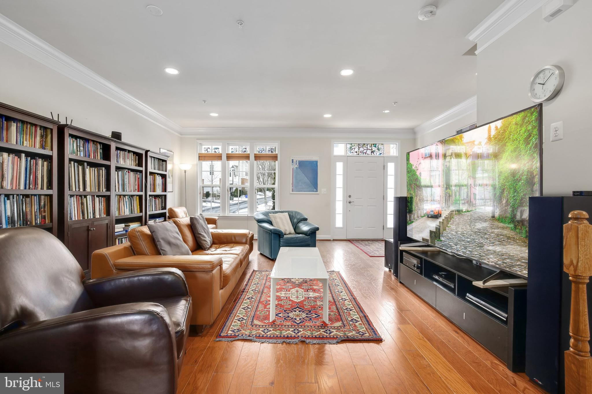 11622 Leesborough Circle Silver Spring, MD 20902 - Photo 4 of 61 Gallery Image 4