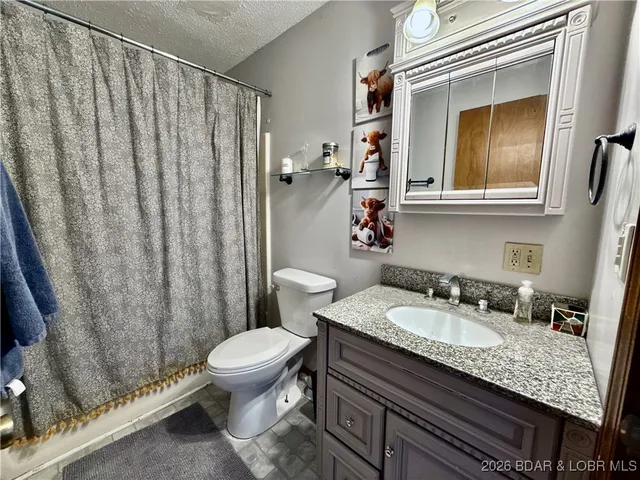 $415,000 | 173 Berryhill Lane, Camdenton, MO 65020