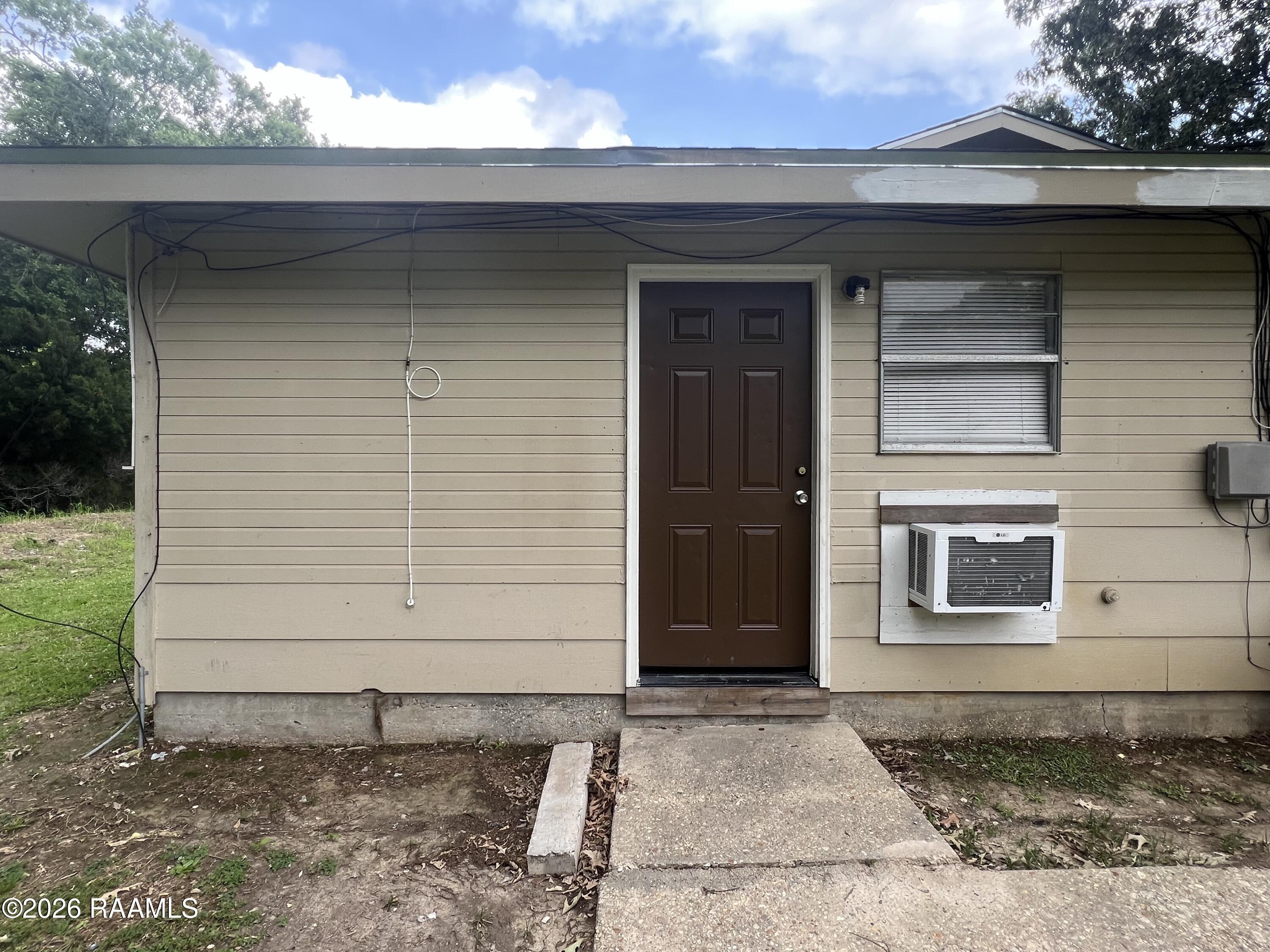 118 Marigny Circle, Unit B Duson, LA 70529 - Photo 3 of 9 Exterior