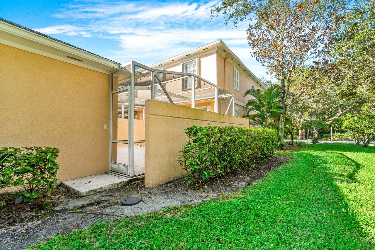 107 Andover Drive Jupiter, FL 33458 - Photo 26 of 26 028-107AndoverDrive-Jupiter-FL-33458-SMA