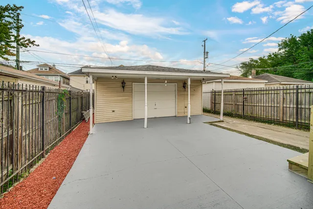 $347,500 | 6741 South Maplewood Avenue, Chicago, IL 60629