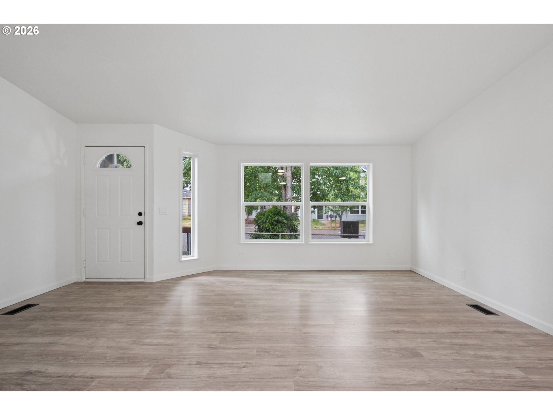 12420 Southeast Bush Street, Unit 1 Portland, OR 97236 - Photo 6 of 33