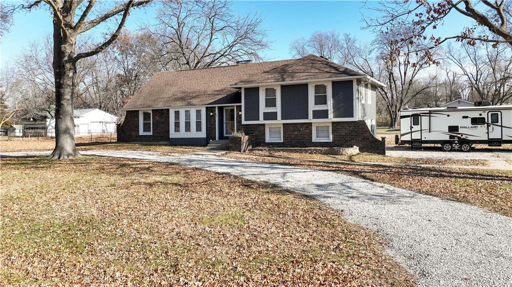 621 Russell Street Lathrop, MO 64465 - Photo 1 of 1