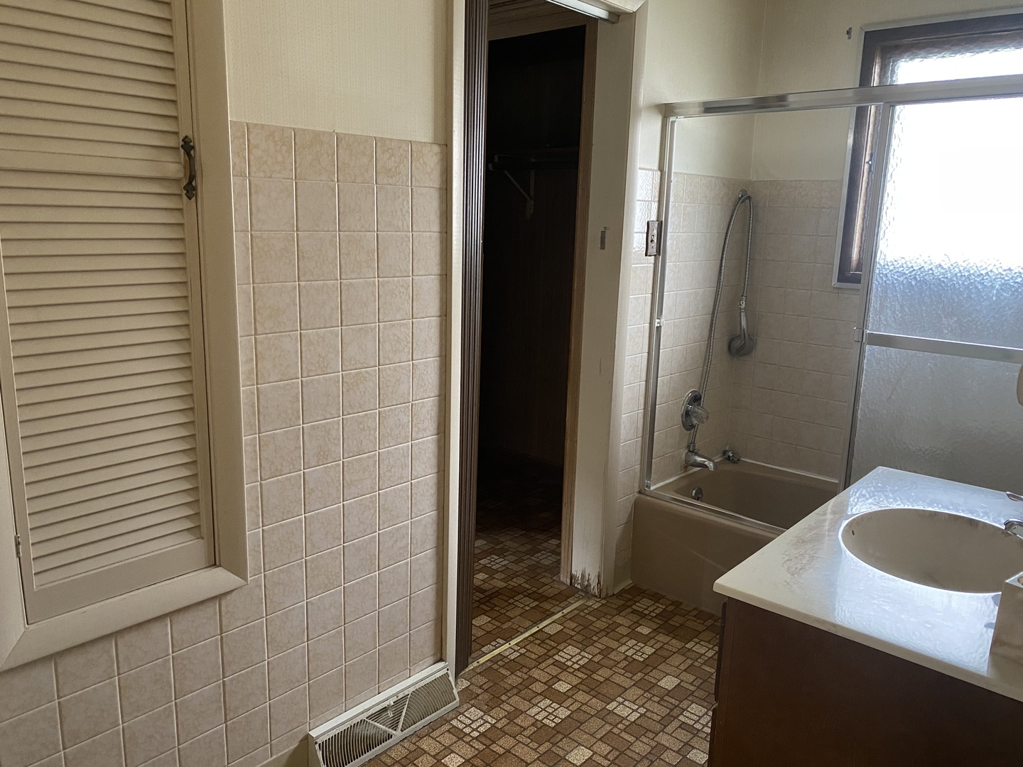 325 West Minnesota Street Spring Valley, IL 61362 - Photo 10 of 13