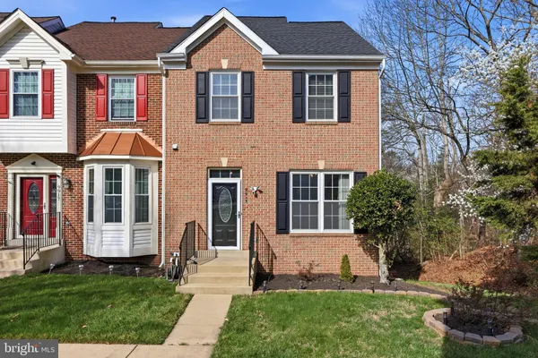$390,000 | 9915 Quiet Brook Lane, Clinton, MD 20735