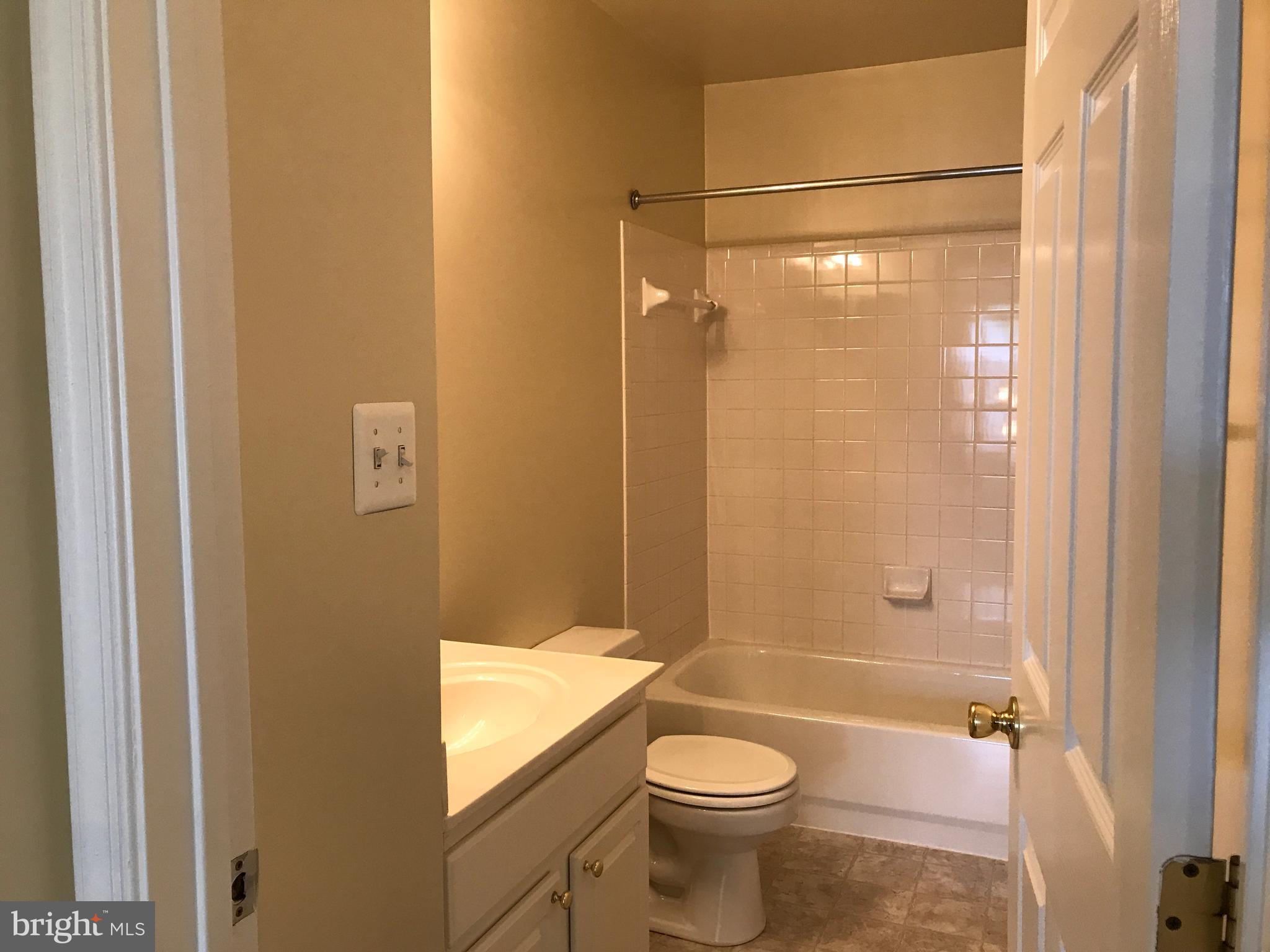 4201 Somerville Court Laurel, MD 20708 - Photo 23 of 30 Bath