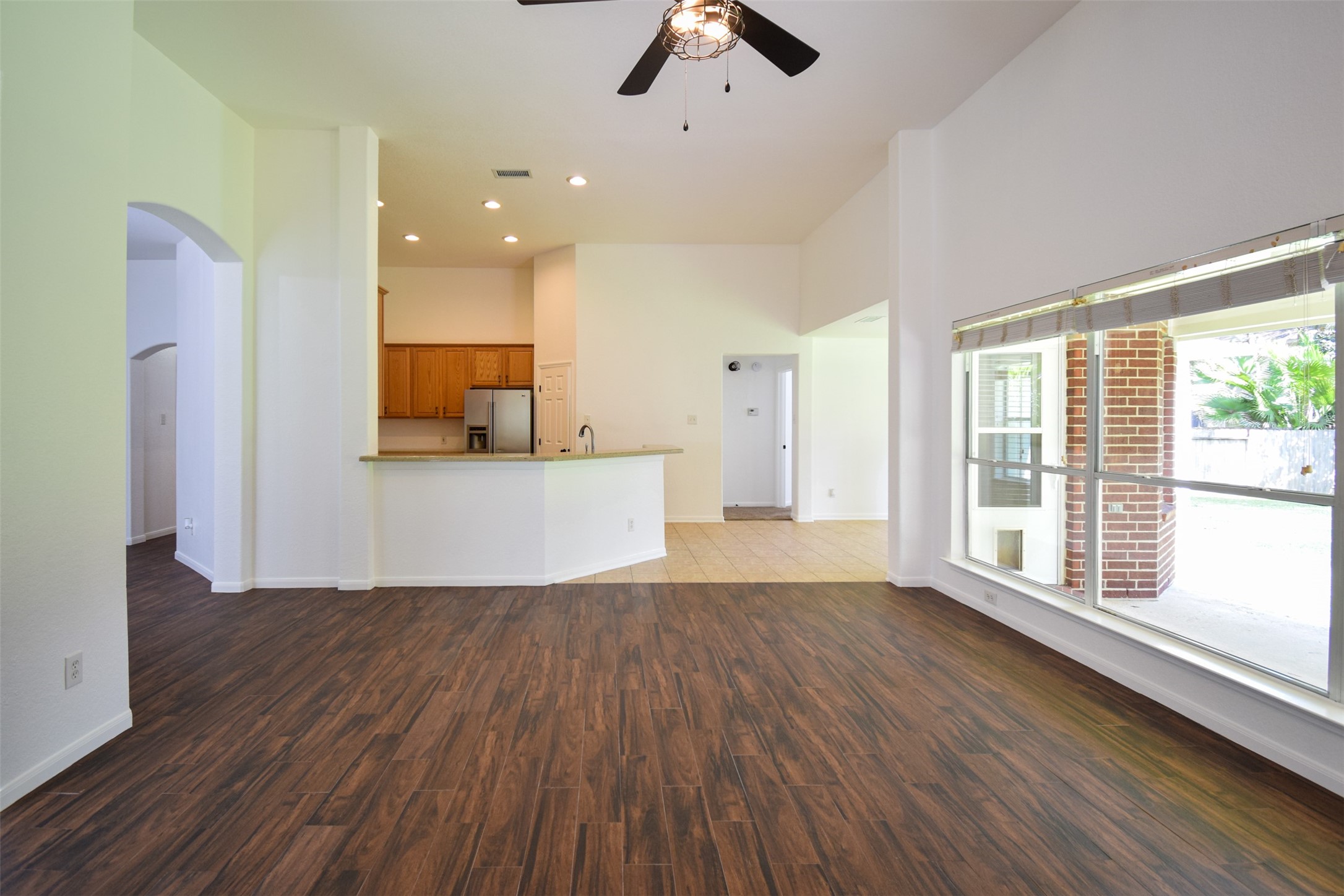 34 South Rambling Ridge Place Conroe, TX 77385 - Photo 12 of 50
