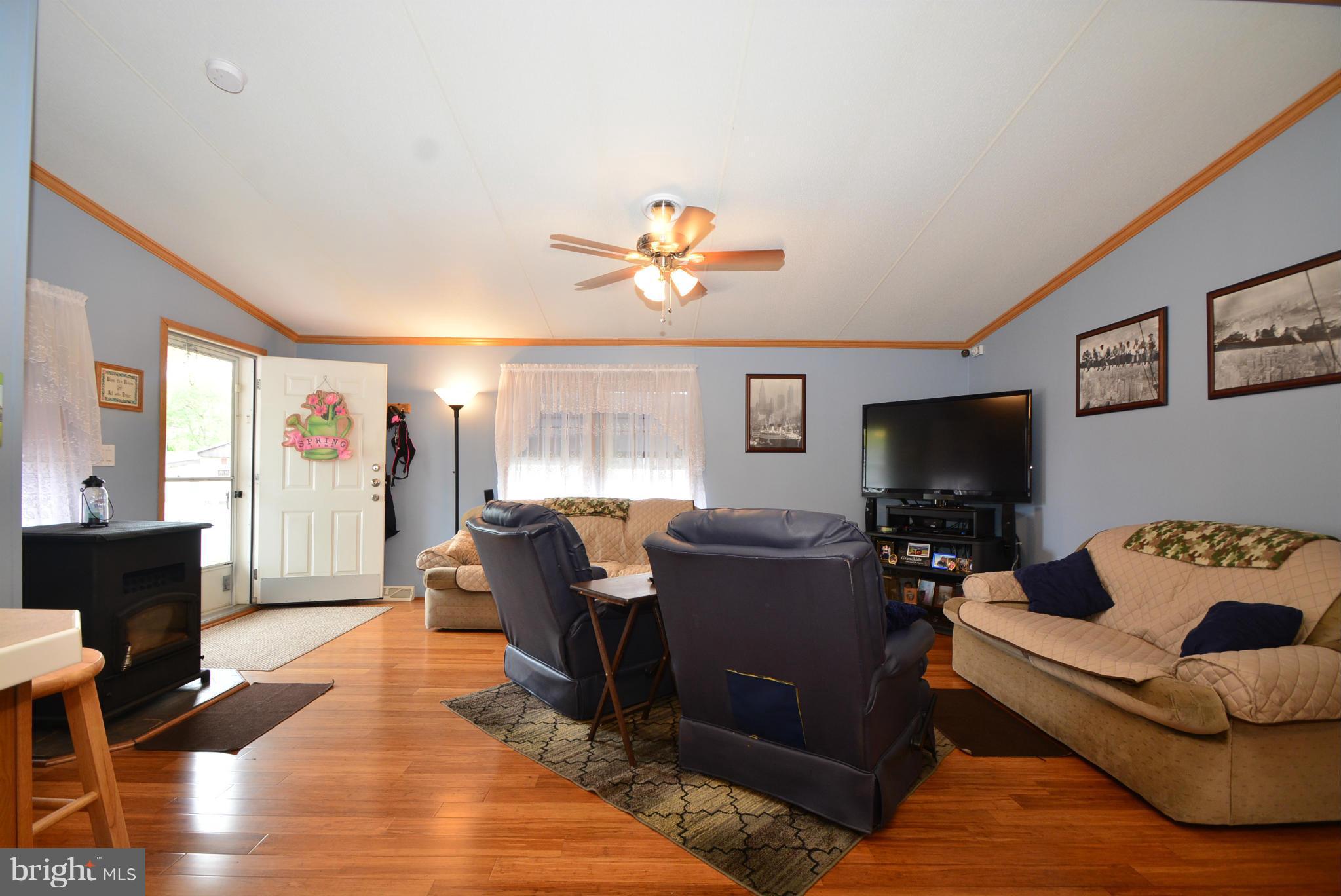 3510 Wagon Train Road Baltimore, MD 21220 - Photo 7 of 30 Living Room