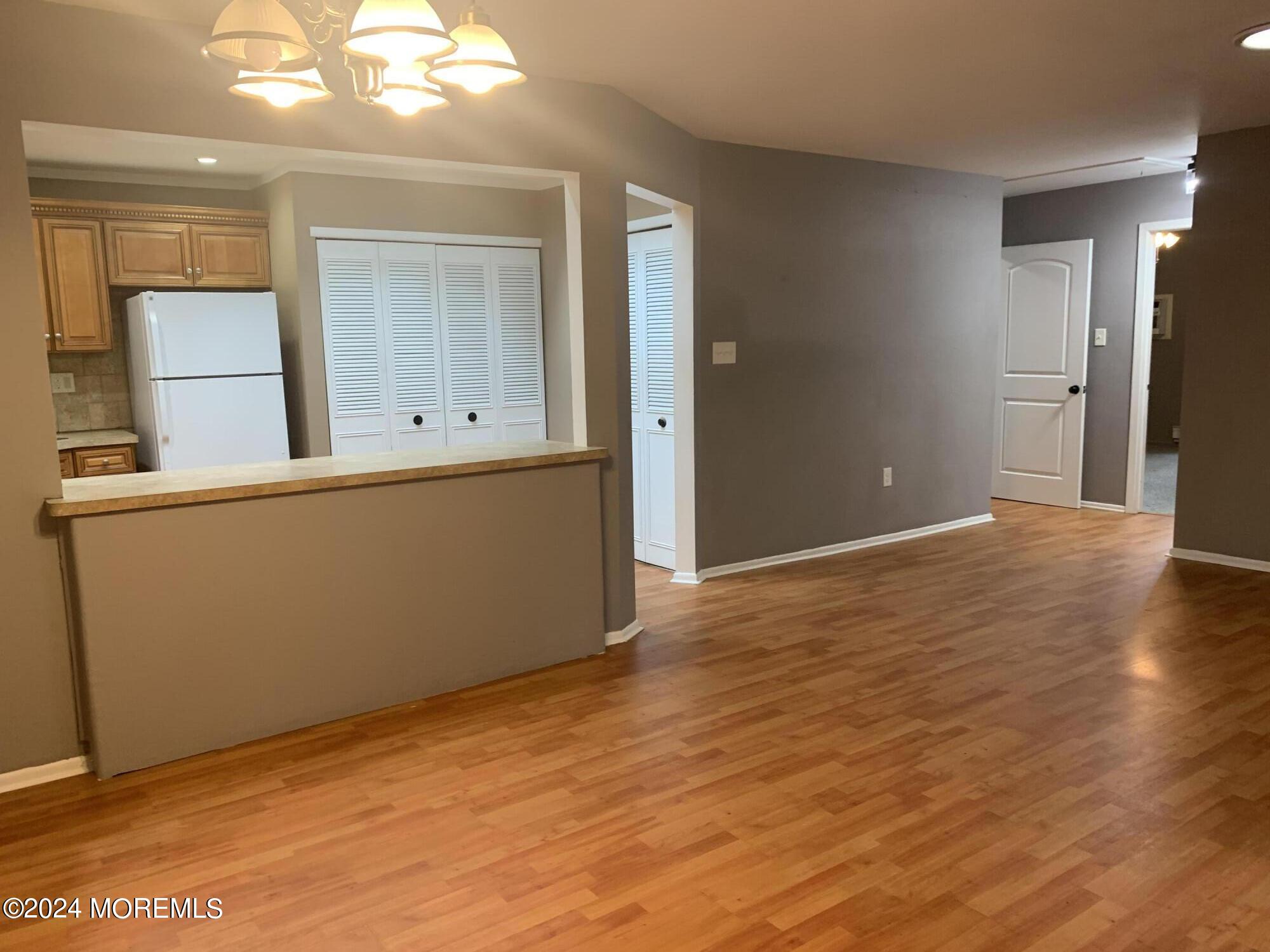 9 Western Reach Red Bank, NJ 07701 - Photo 11 of 38 IMG_6739