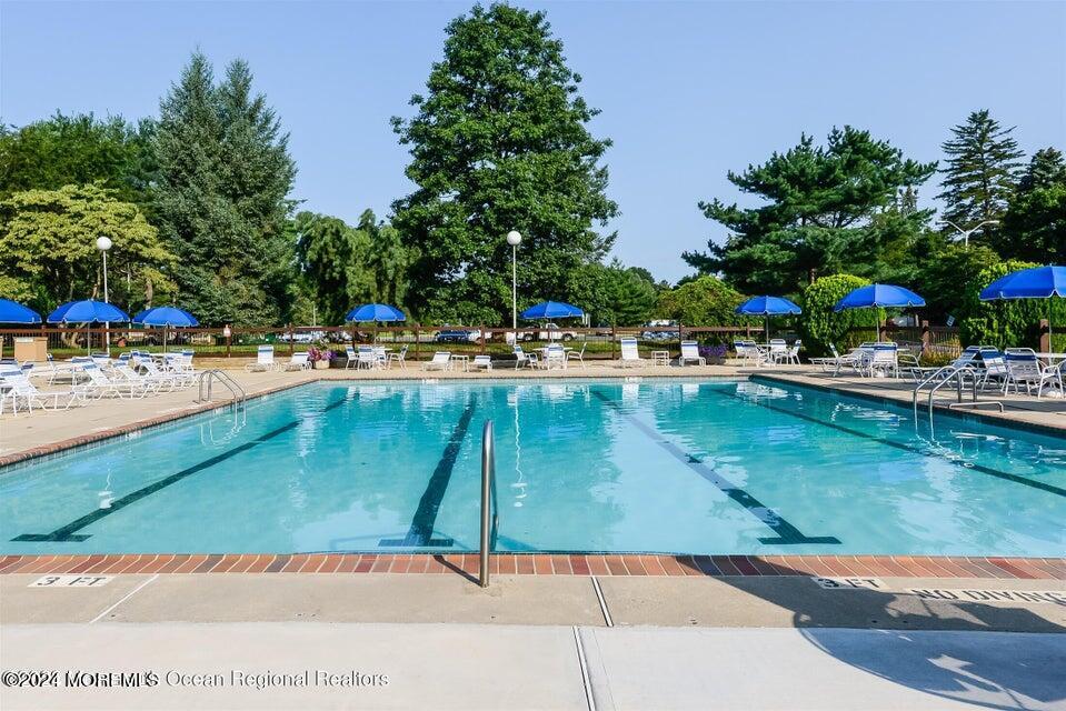 9 Western Reach Red Bank, NJ 07701 - Photo 36 of 38 20220125163418213627000000-o