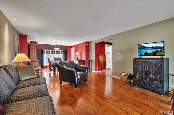 $274,000 | 32 Bernhardt Drive, Unit 5, Amherst, NY 14226