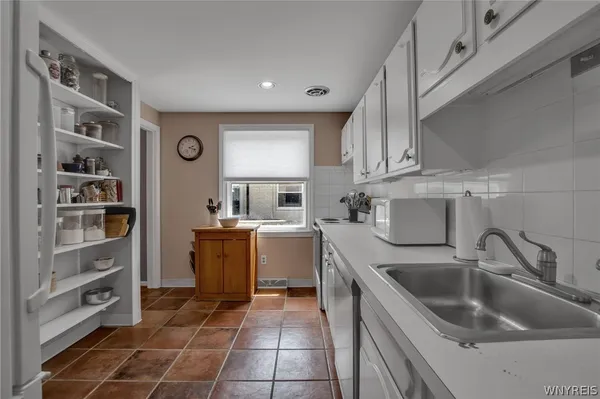 $274,000 | 32 Bernhardt Drive, Unit 5, Amherst, NY 14226