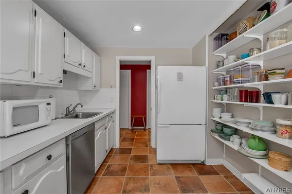 $274,000 | 32 Bernhardt Drive, Unit 5, Amherst, NY 14226