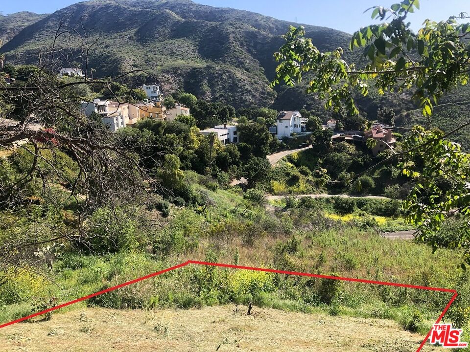 4218 Latigo Canyon Road Malibu, CA 90265 - Photo 7 of 11