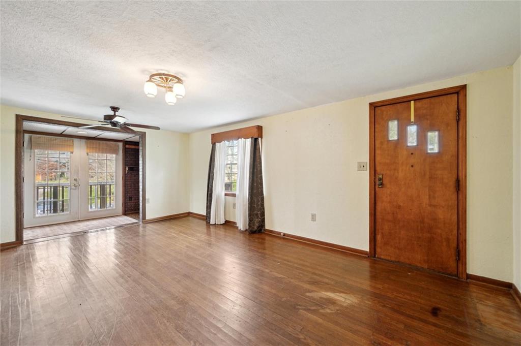 19 Zediker Station Road Washington, PA 15301 - Photo 7 of 25