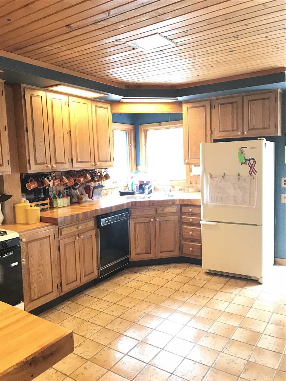 8771 East Black Point Road Syracuse, IN 46567 - Photo 14 of 32 Gallery Image 14