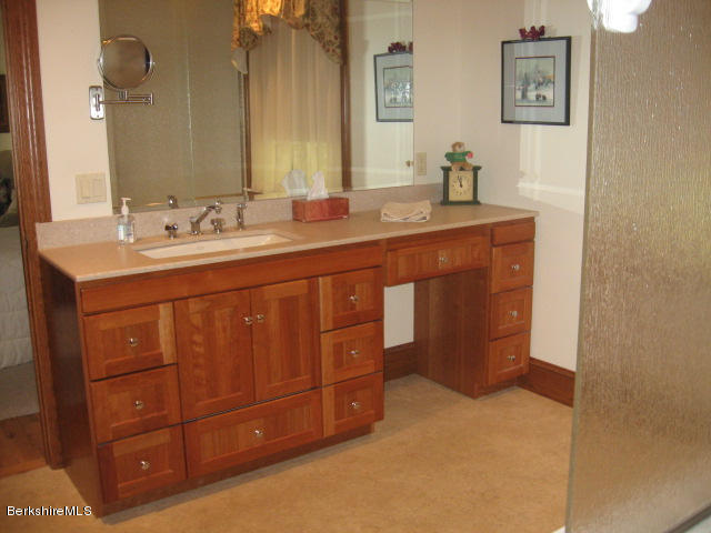 310 Dalton Division Road Pittsfield, MA 01201 - Photo 18 of 39 Master Bath