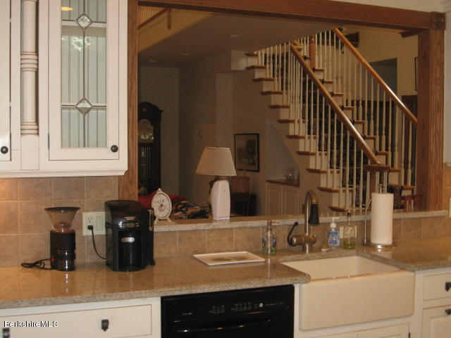 310 Dalton Division Road Pittsfield, MA 01201 - Photo 5 of 39 kitchen