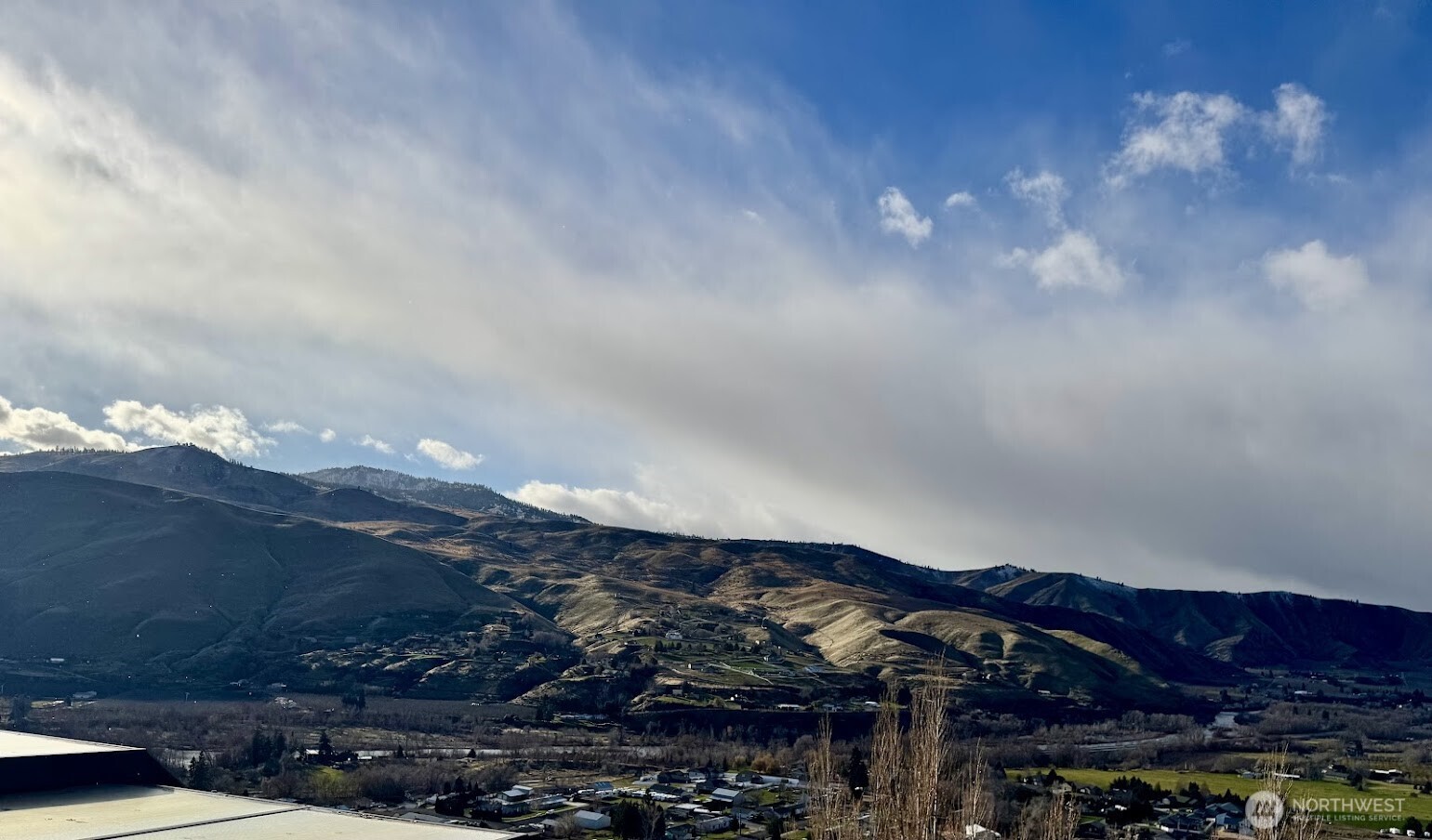 1400 Westpoint Place Wenatchee, WA 98801 - Photo 13 of 36 a view of a sky