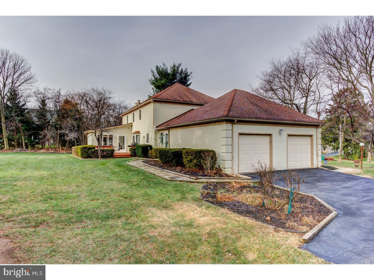 95 Roberts Road Newtown Square, PA 19073 - Photo 2 of 25