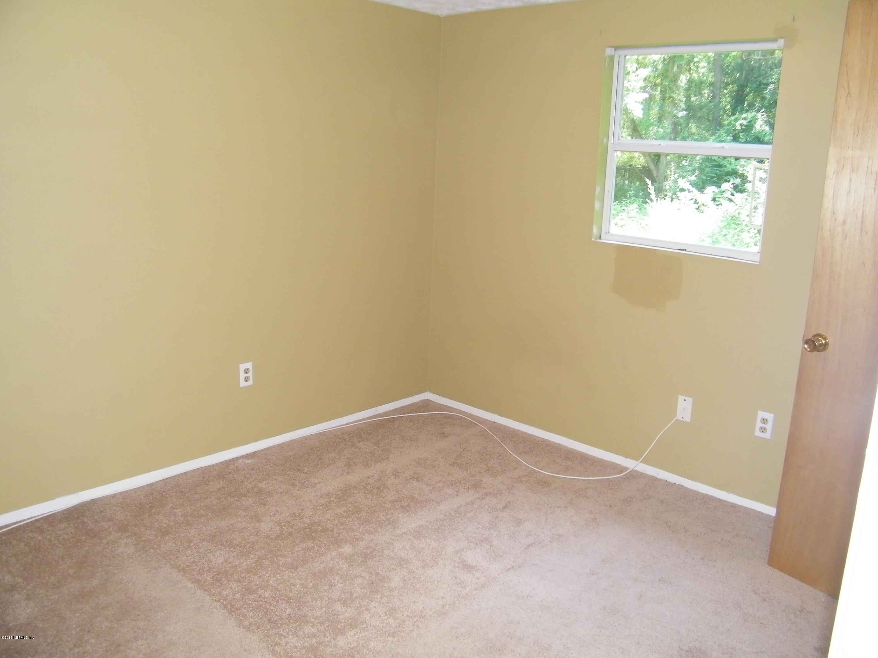 5888 Retha Road Jacksonville, FL 32254 - Photo 5 of 12 100_4029