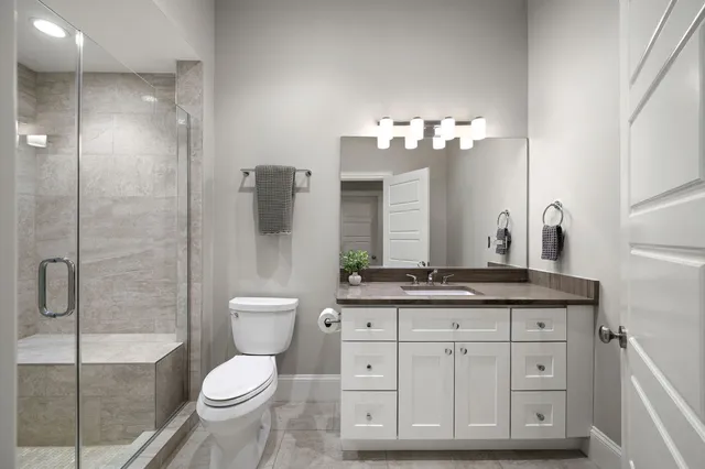 $1,599,000 | 1252 West Carmen Avenue, Chicago, IL 60640