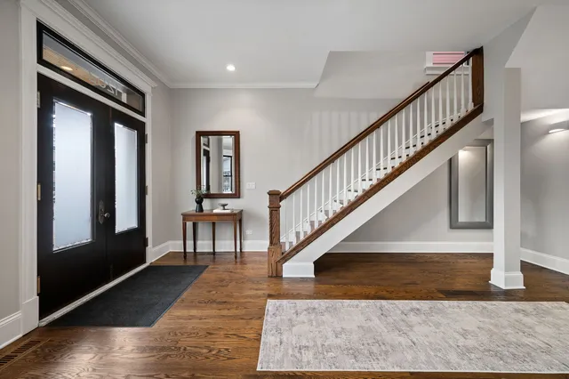 $1,599,000 | 1252 West Carmen Avenue, Chicago, IL 60640