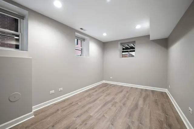 $1,599,000 | 1252 West Carmen Avenue, Chicago, IL 60640