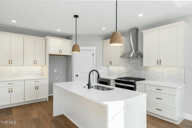 $479,000 | 199 Dry Kiln Court, Johnson City, TN 37615