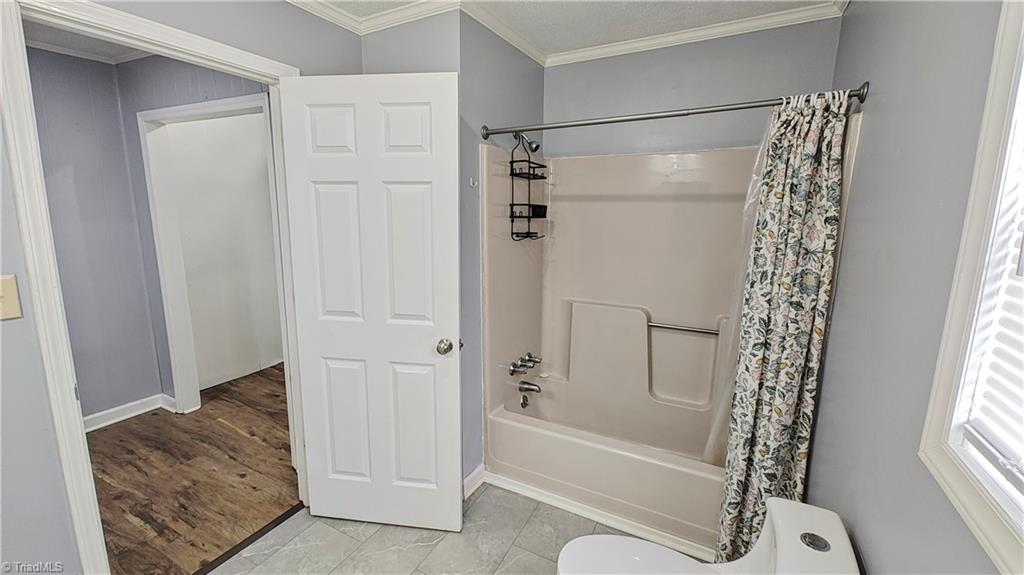 4235 Fuller Mill Road North Thomasville, NC 27360 - Photo 21 of 32 Bathroom
