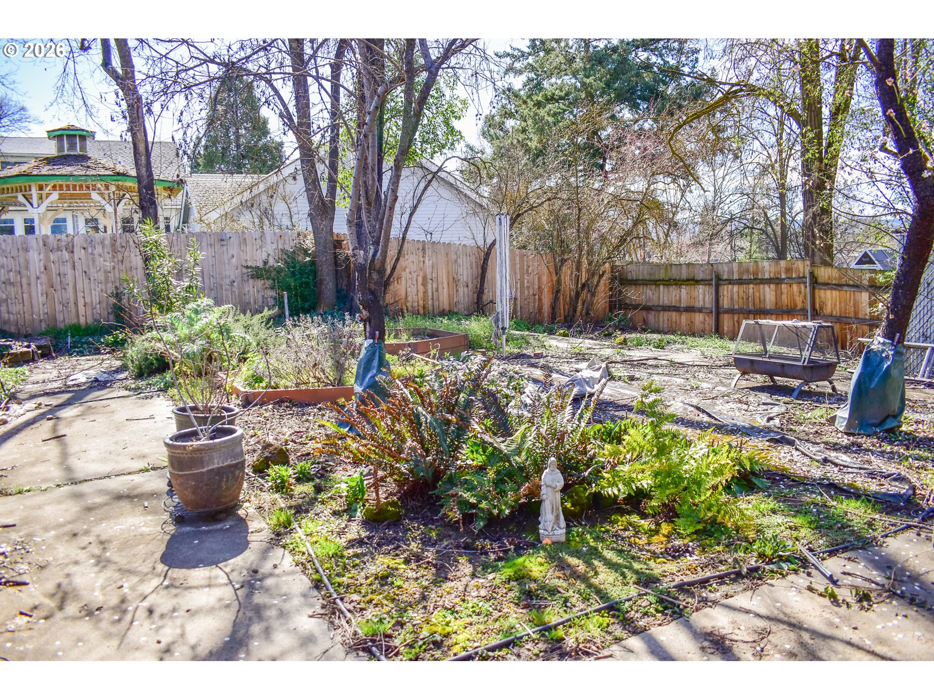 1114 Reddy Avenue Medford, OR 97504 - Photo 11 of 44