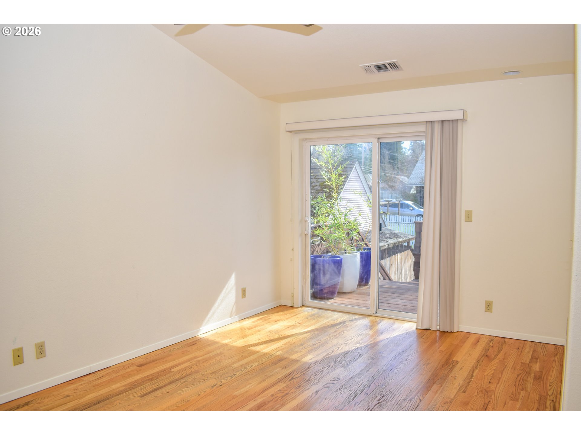 1114 Reddy Avenue Medford, OR 97504 - Photo 40 of 44