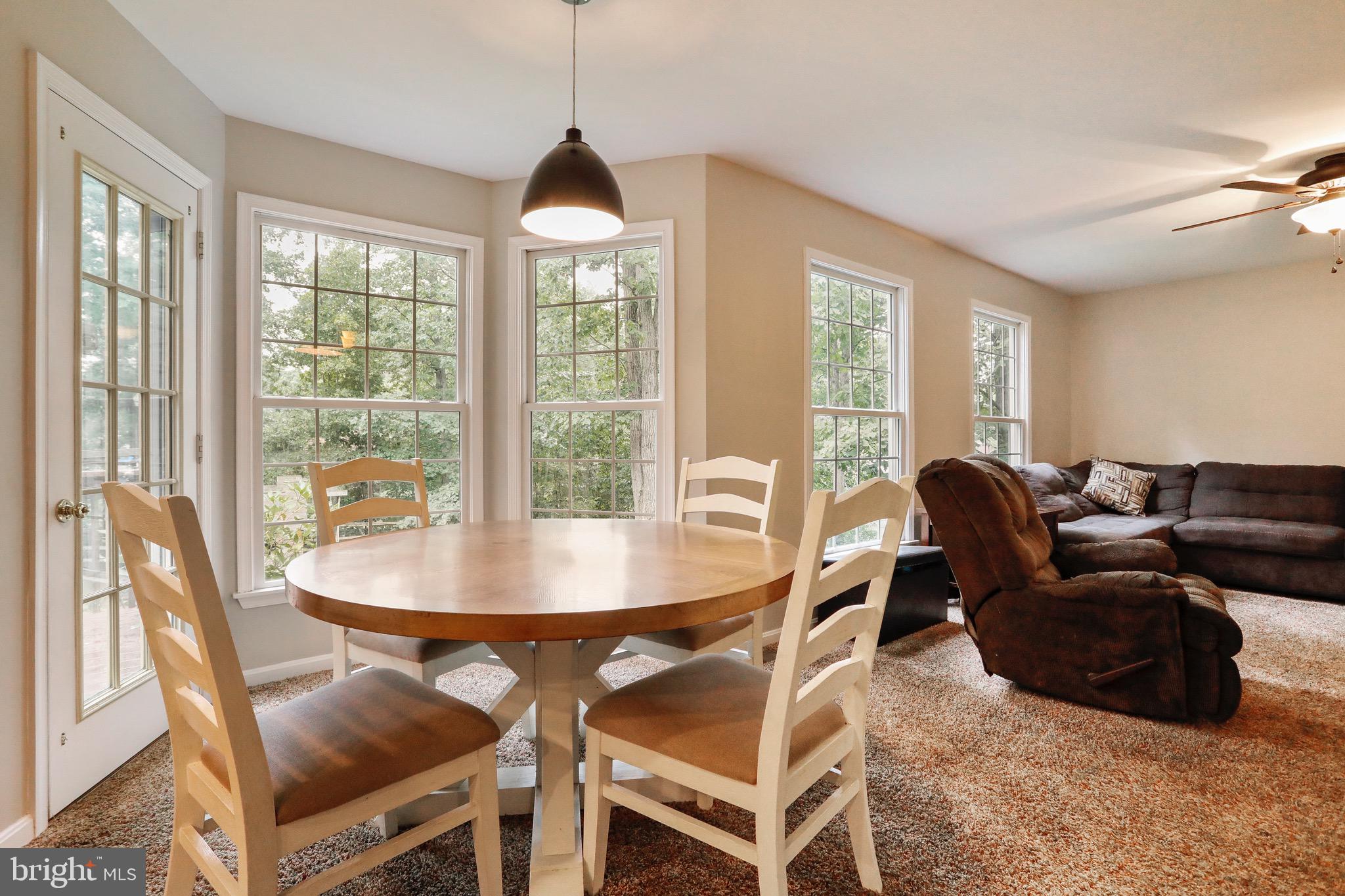 22 Manassas Drive Falling Waters, WV 25419 - Photo 12 of 39 Breakfast area