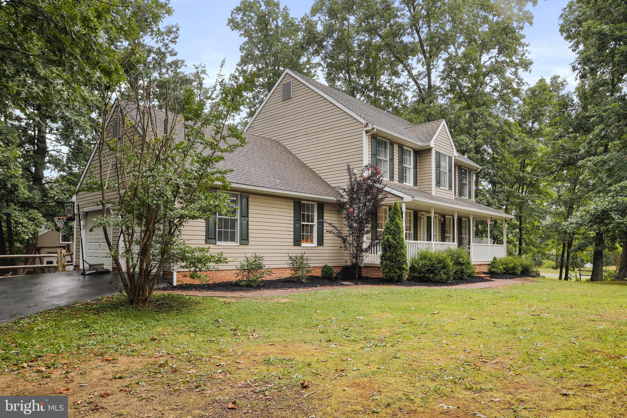 22 Manassas Drive Falling Waters, WV 25419 - Photo 2 of 39