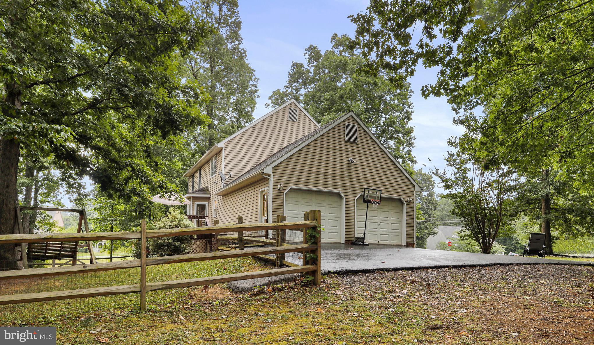 22 Manassas Drive Falling Waters, WV 25419 - Photo 3 of 39 2 car oversize Garage