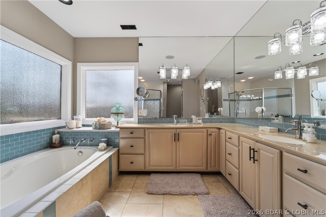 890 Anemone Road Lake Ozark, MO 65049 - Photo 16 of 63