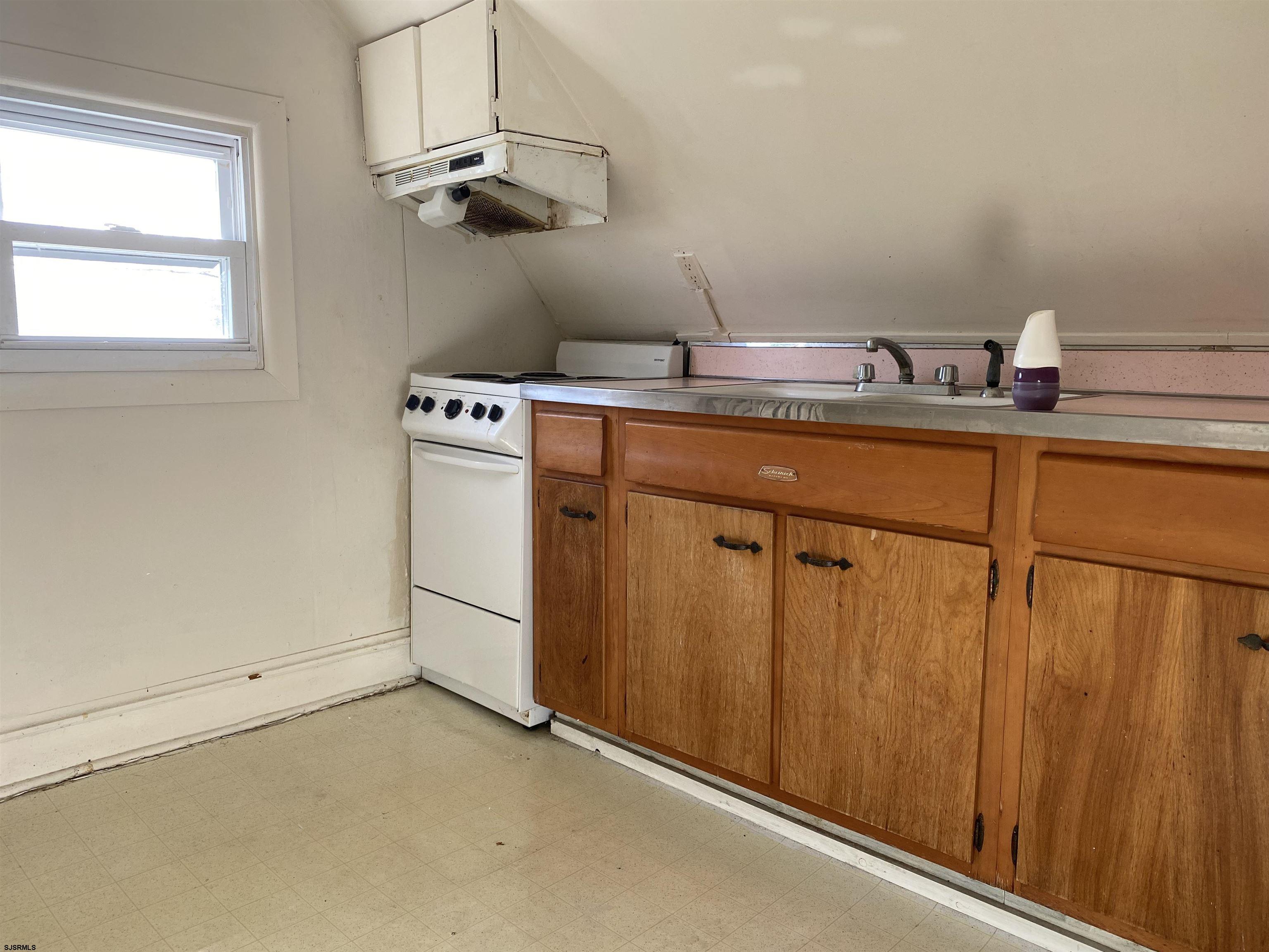 137 West Edgewater Avenue Pleasantville, NJ 08232 - Photo 32 of 36 a room with storage and utility