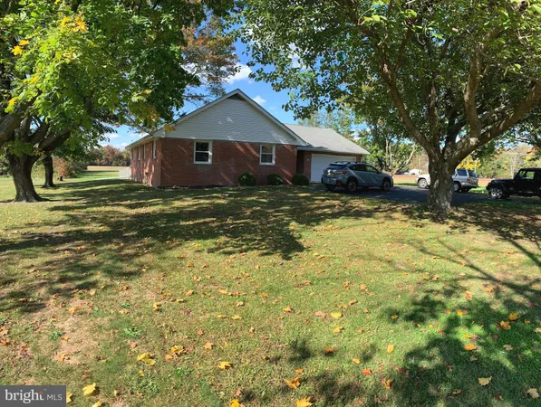 $2,300 | 116 North Golfwood Avenue, Carneys Point, NJ 08069