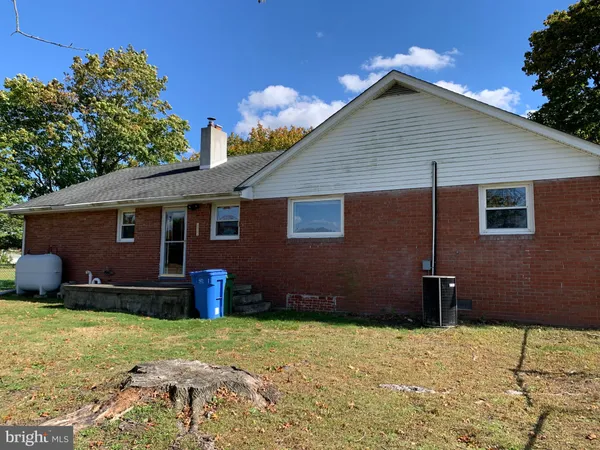 $2,300 | 116 North Golfwood Avenue, Carneys Point, NJ 08069