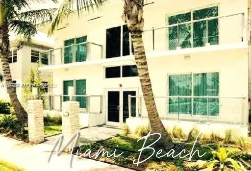 $1,900 | 7171 Bay Drive, Unit 7, Miami Beach, FL 33141