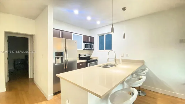 $1,950 | 7171 Bay Drive, Unit 7, Miami Beach, FL 33141