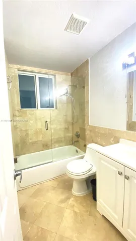 $1,950 | 7171 Bay Drive, Unit 7, Miami Beach, FL 33141