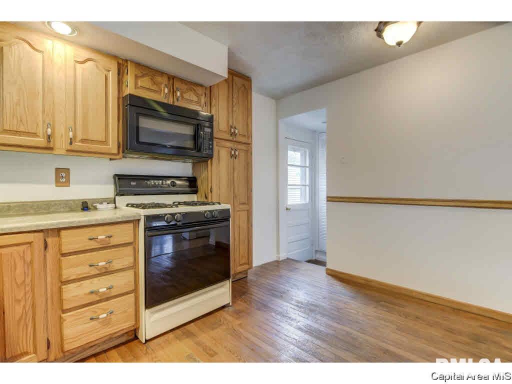 2253 East Keys Avenue Springfield, IL 62702 - Photo 5 of 31