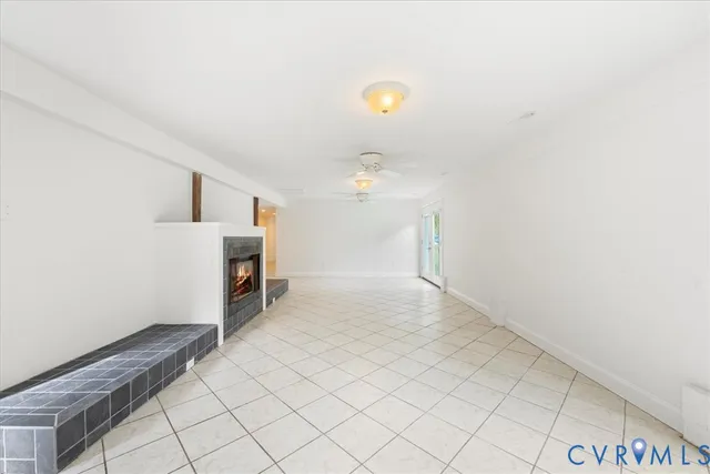 a view of a livingroom with a fireplace