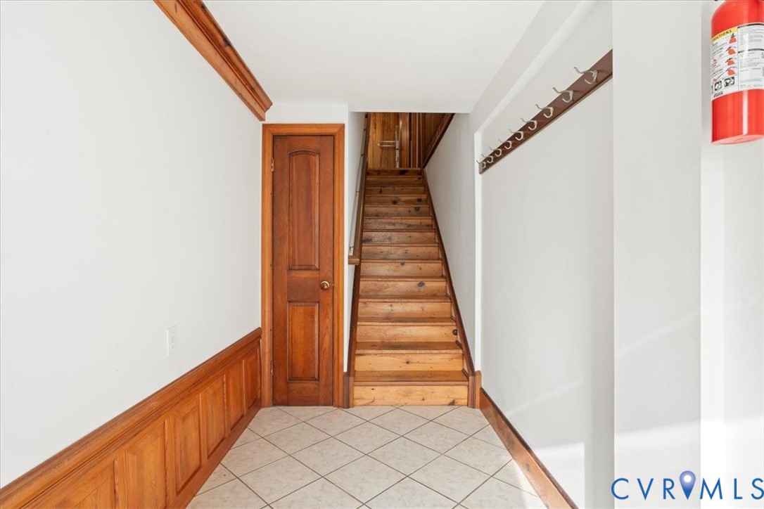 1208 Manteo Road Buckingham, VA 23921 - Photo 23 of 44 a view of a hallway with stairs