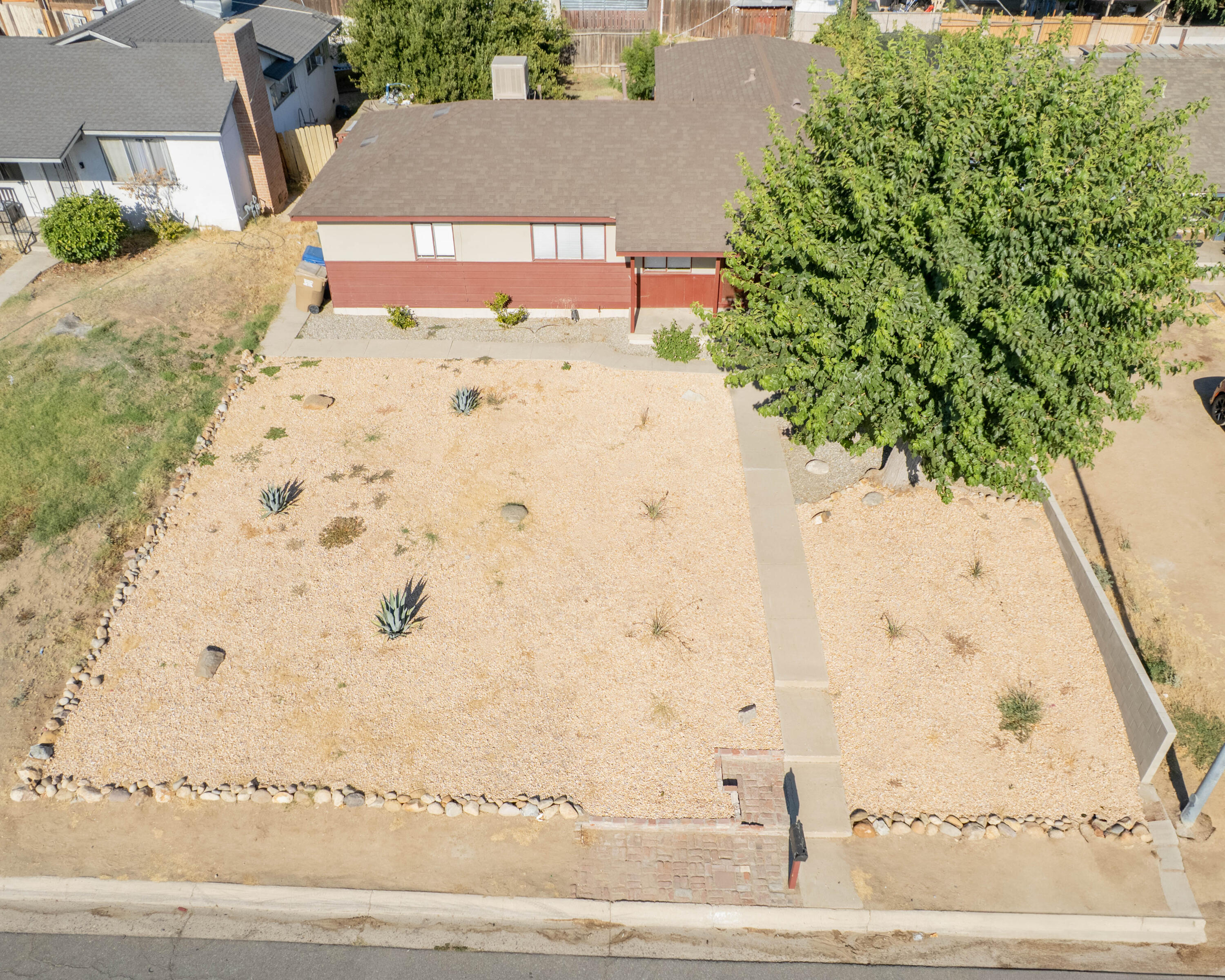2209 Fairfax Road Bakersfield, CA 93306 - Photo 6 of 37 6