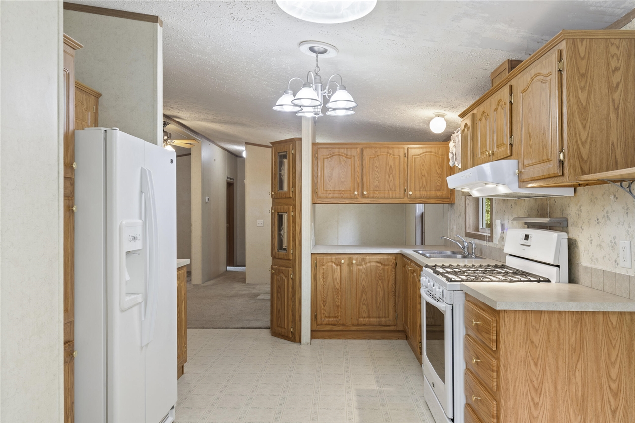 3839 Wallaker Road Benzonia, MI 49616 - Photo 19 of 37 Gallery Image 19
