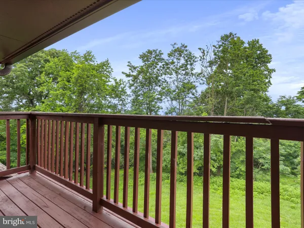 $404,000 | 143 Zinn Way, Linden, VA 22642