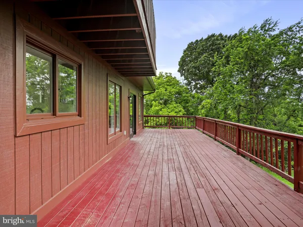 $404,000 | 143 Zinn Way, Linden, VA 22642