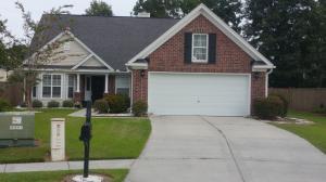 447 Maple Oak Ln front